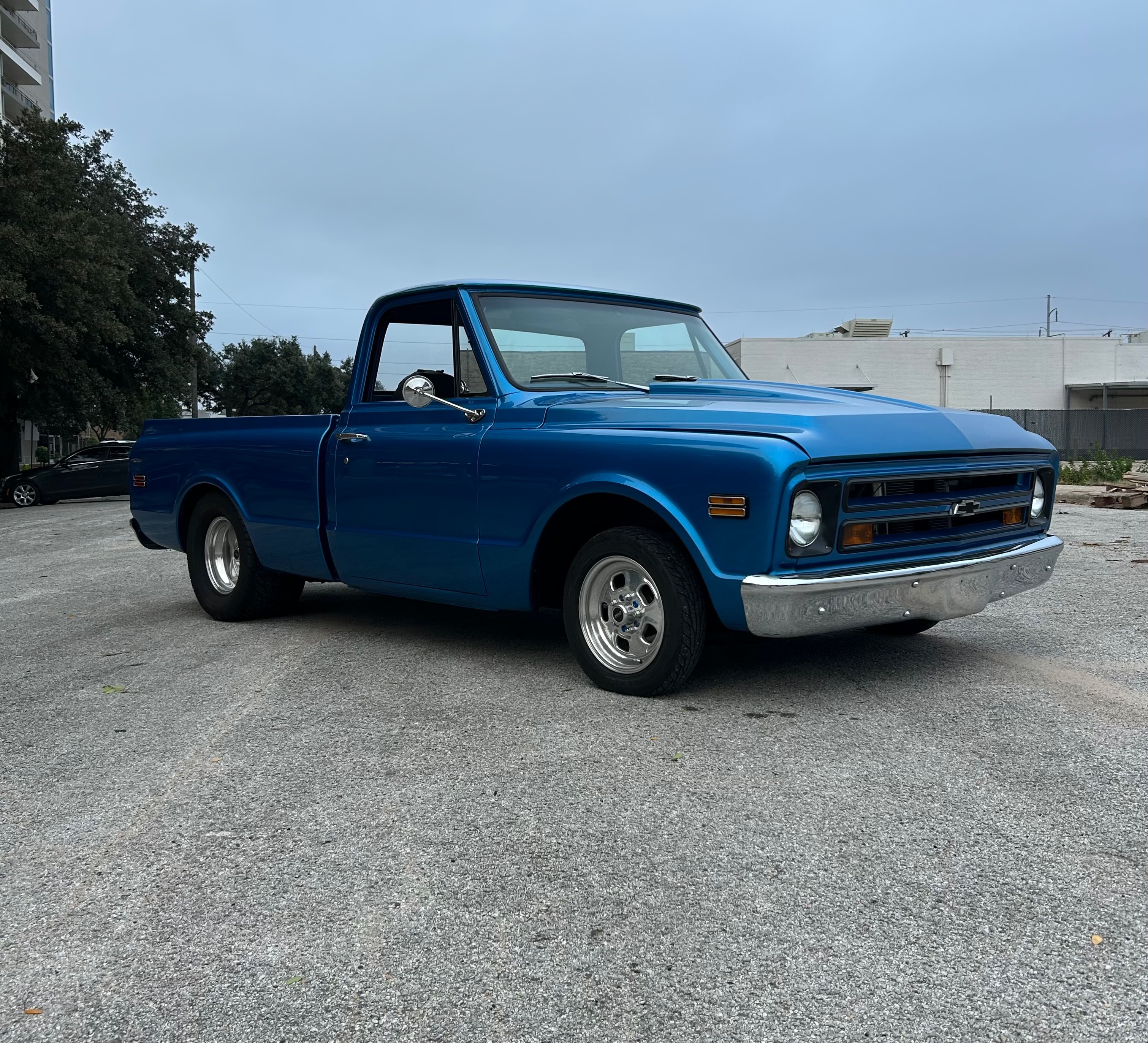 listing-image